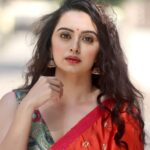Shruti Marathe Instagram - ❤️❤️ @ipsit_india @saneshashank @diptimakeupartist
