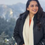 Shruti Marathe Instagram - 💓💓 #weather #snow #shoot #cold #shimla Pc @kettansingh