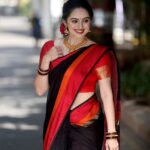 Shruti Marathe Instagram - Makar sankranti chya shubheccha ❤️❤️ #tilgul #makarsakranti #saree