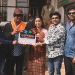 Shubhi Sharma Instagram - फिल्म.... सास है की डायन.... Today Muhurat & Shooting Start in Jaunpur... JAS Motion pictures Present ....Produced by Anshuman Singh jii director. Raj Kishore Prasad written by Surendra Mishra & Vivek Mishra Love you all....