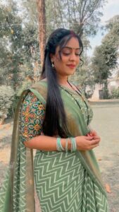 Shubhi Sharma Instagram - Good evening friends #bhojpurireels #bhojpuri_song #shubhisharma #movie #song