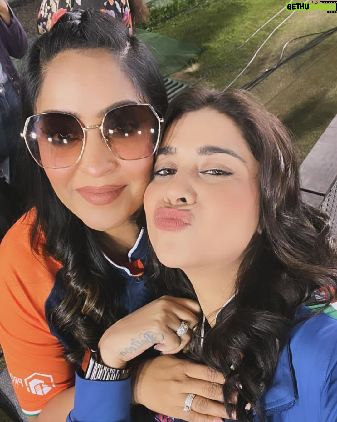 Shubhi Sharma Instagram - Good evening friends @cclt20 @bhojpuri_dabang_ccl
