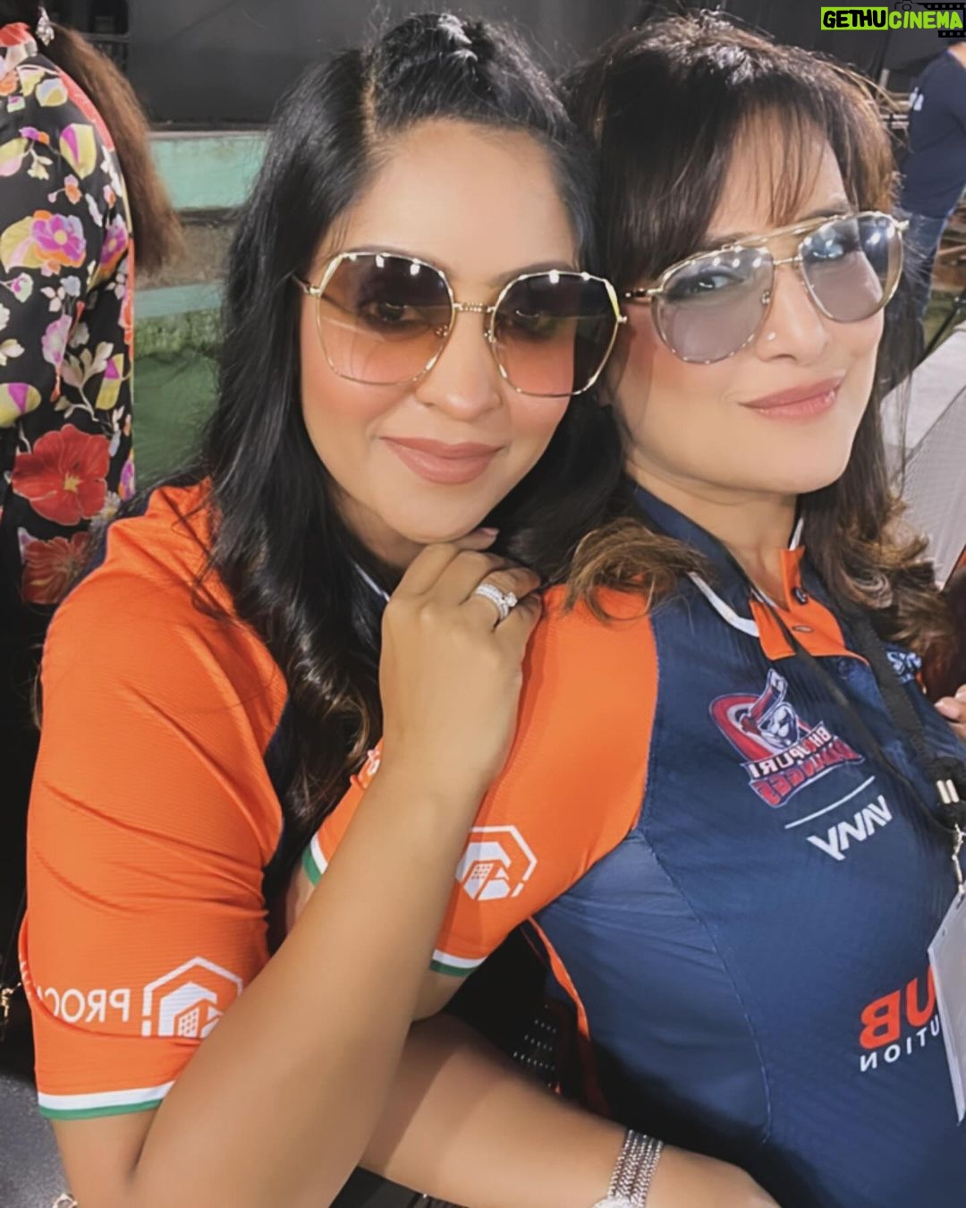 Shubhi Sharma Instagram - Good evening friends @cclt20 @bhojpuri_dabang_ccl