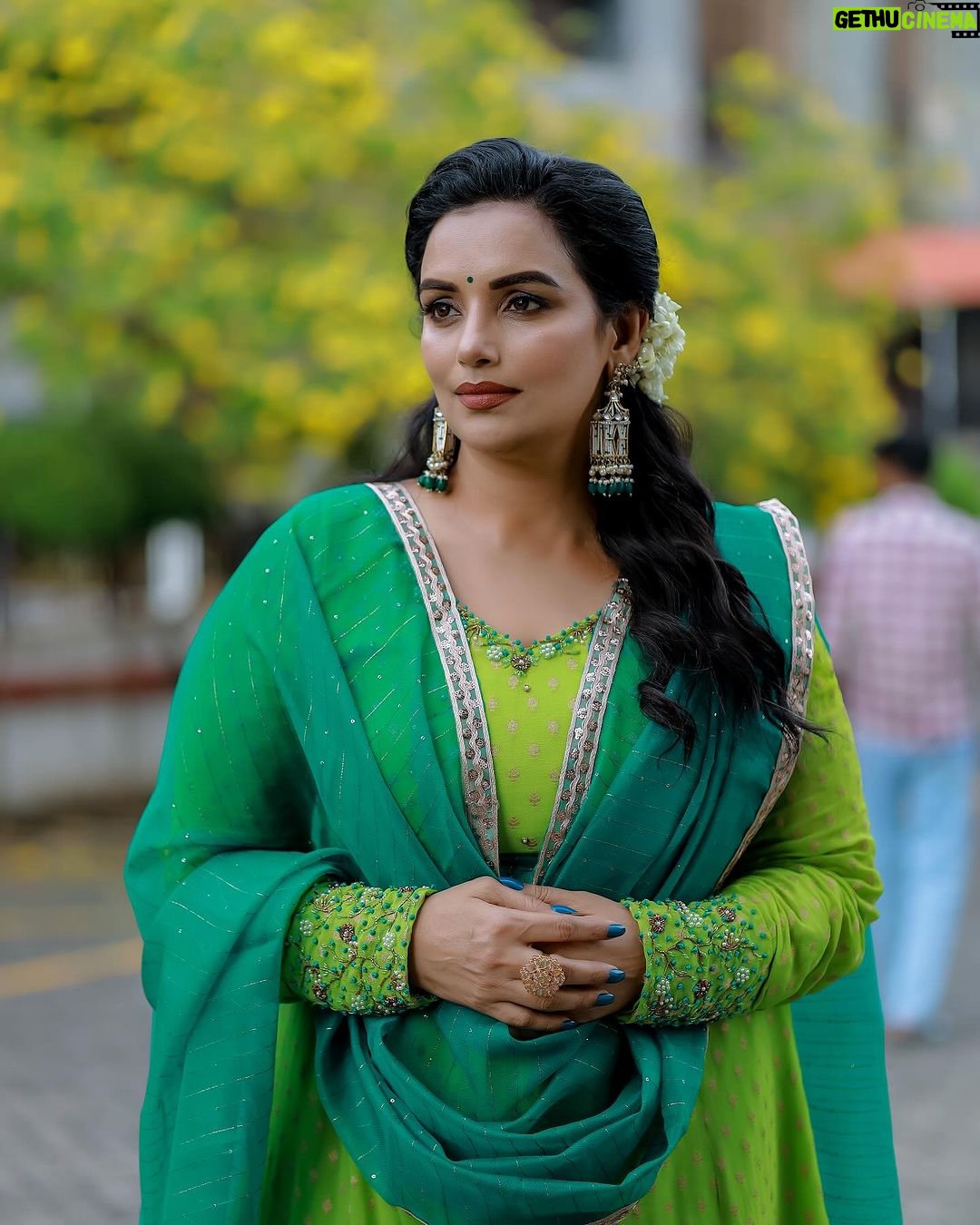 Shweta Menon Instagram - Stylist: @tharunya_vk Wardrobe: @mayoohka_by_aiswarya_baiju Accessories: @dira_collections_ MUA : @amal_ajithkumar Shots : @_hanosh_photography_ Trivandrum, India