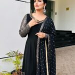 Shweta Menon Instagram - Stylist : @tharunya_vk MUA : @avinash_s_chetia Wardrobe: @sara.sajnarahman Accessories: @ridha_rental_jewellery @ridha_rentaljewellery Trivandrum, India