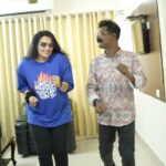 Shweta Menon Instagram - ഹൈദർ അലിയോടൊപ്പം ഡാൻസ് ചെയ്ത് ശ്വേത മേനോൻ @shwetha_menon @v.s_haidar_ali 🗓 Event Date: March 7, 2024 🕒 Time: 7 PM 📍 Venue: Stadium 974 Event by @nineone_events Radio Partner: @radiosuno Don’t miss this incredible chance for a night filled with entertainment and unforgettable memories. 🎫 Tickets are selling fast! Secure yours now @qtickets_qtr or call 📞 +974 3366 3964.