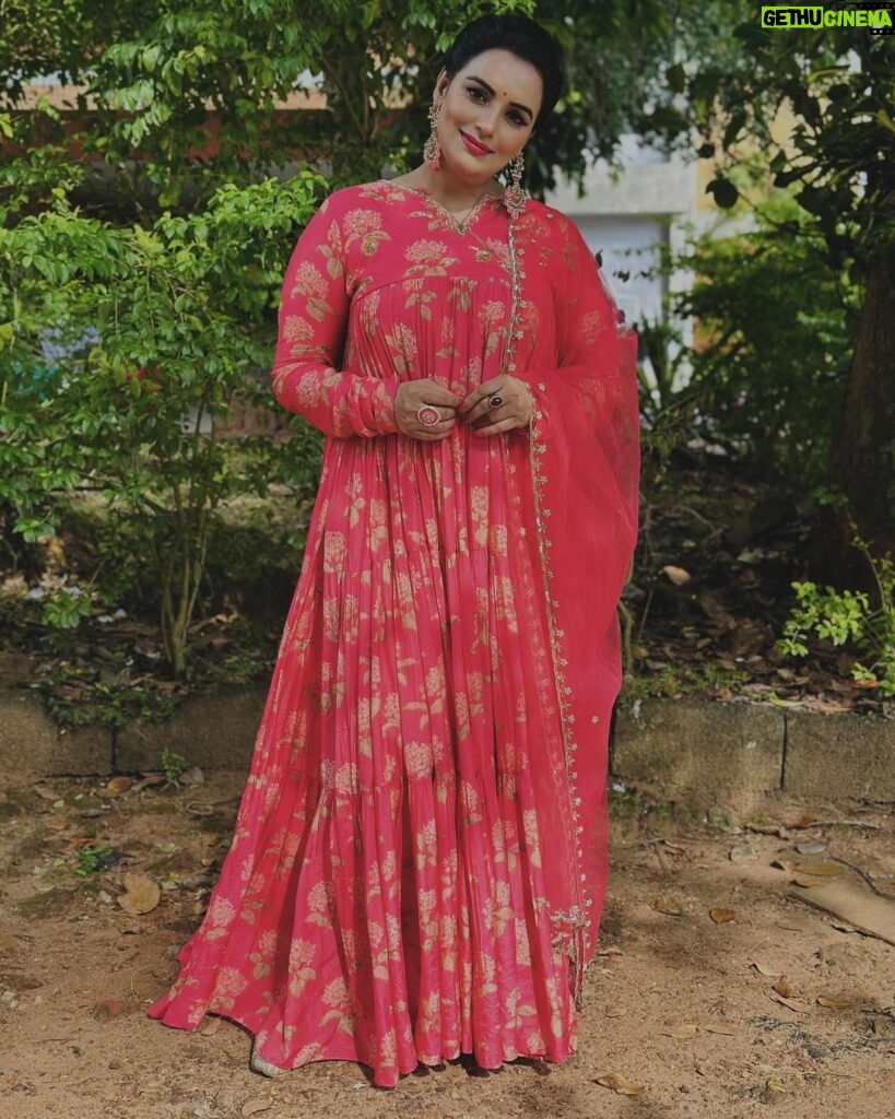 Shweta Menon Instagram - Stylist : @tharunya_vk Wardrobe: @aadhyaandkushofficial Accessories: @dira_collections_ MUA : @avinash_s_chetia Trivandrum, India