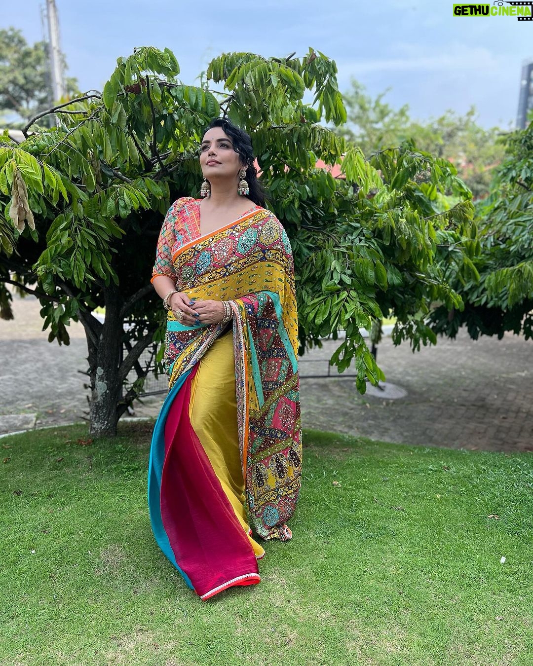 Shweta Menon Instagram - Stylist : @tharunya_vk MUA : @amal_ajithkumar Wardrobe: @sara.sajnarahman Accessories: @ridha_rental_jewellery @ridha_rentaljewellery Trivandrum, India