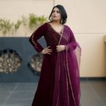 Shweta Menon Instagram - Stylist: @tharunya_vk Mua: @mehendiladiessalonspa Wardrobe: @sajaasboutique Shots: @ashique_hisham Dubai, United Arab Emirates