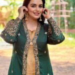 Shweta Menon Instagram - Stylist : @tharunya_vk Wardrobe: @shazara_design_studio Accessories: @dira_collections_ MUA : @avinash_s_chetia Trivandrum, India