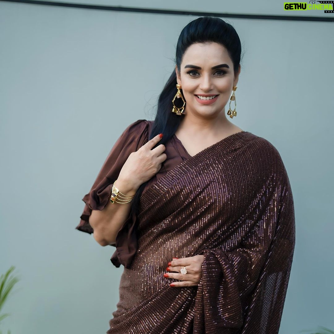 Shweta Menon Instagram - Stylist : @tharunya_vk Wardrobe: @label_swasti Accessories: @kaya_online_ MUA : @abilashchickumakeupartist Shots : @kishorlalphotography Kochi, India