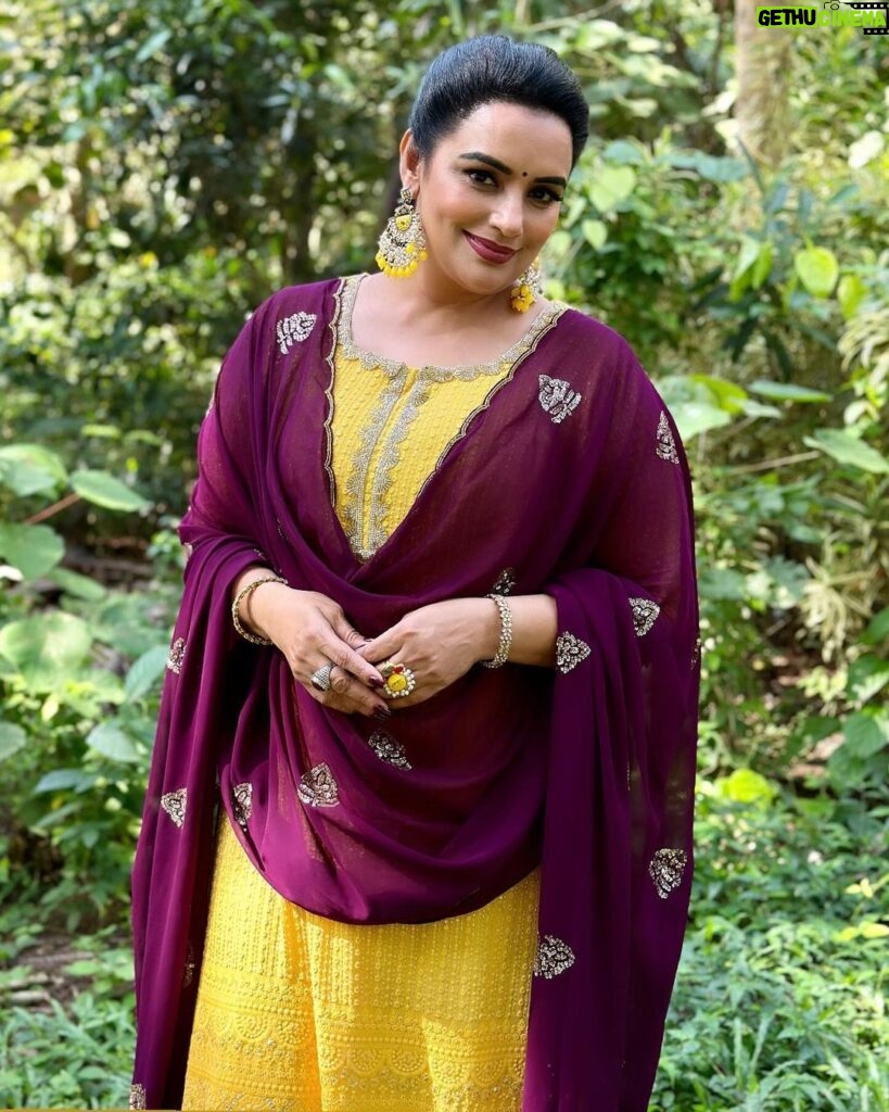 Shweta Menon Instagram - Stylist : @tharunya_vk Wardrobe: @lbdesignskochi Accessories: @dira_collections_ MUA : @avinash_s_chetia Trivandrum, India