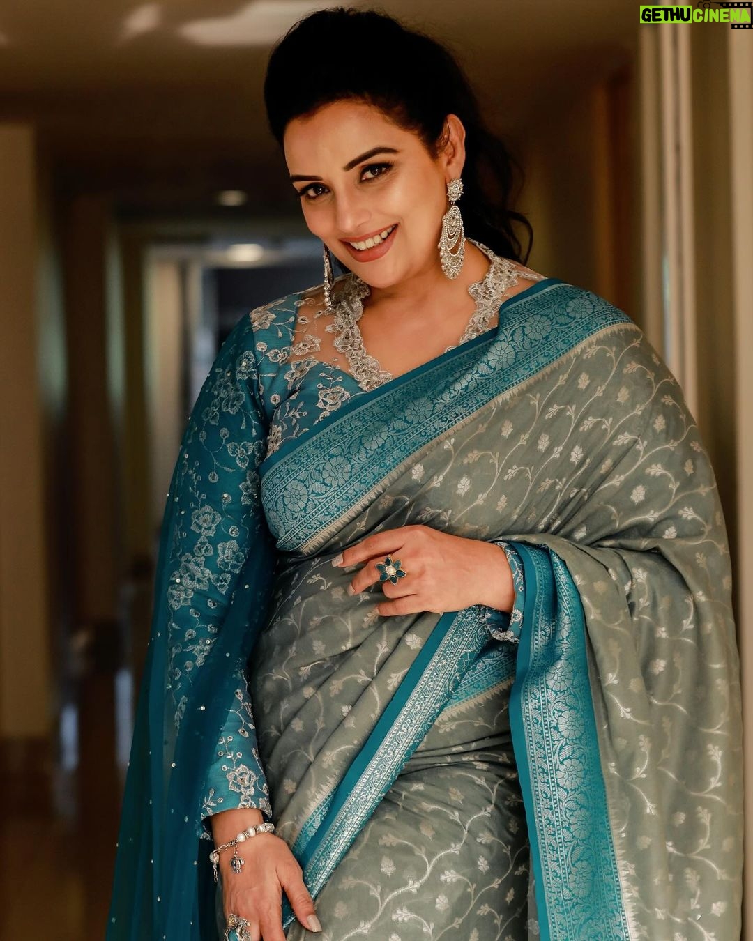 Shweta Menon Instagram - Stylist : @tharunya_vk Wardrobe: @silkyarns Accessories: @kaya_online_ MUA : @avinash_s_chetia Shots : @nisamzuppy_ Trivandrum, India