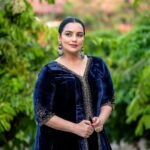 Shweta Menon Instagram – Stylist : @tharunya_vk
Wardrobe: @fiona_ziya_bridal_studio
Accessories: @ridha_rental_jewellery
@ridha_rentaljewellery
MUA : @abilashchickumakeupartist
Shots : @dd.capture Kochi, India