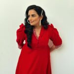 Shweta Menon Instagram - How was your day? Stylist : @tharunya_vk MUA : @amal_ajithkumar Wardrobe: @izzhacouture Accessories: @seeruscollections Kerala