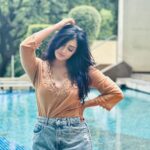 Shweta Tiwari Instagram - Hair,makeup,photography by @sohail__mughal___ styling by @stylingbyvictor @sohail__mughal___