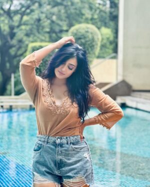 Shweta Tiwari Instagram - Hair,makeup,photography by
@sohail__mughal___ 
styling by @stylingbyvictor @sohail__mughal___