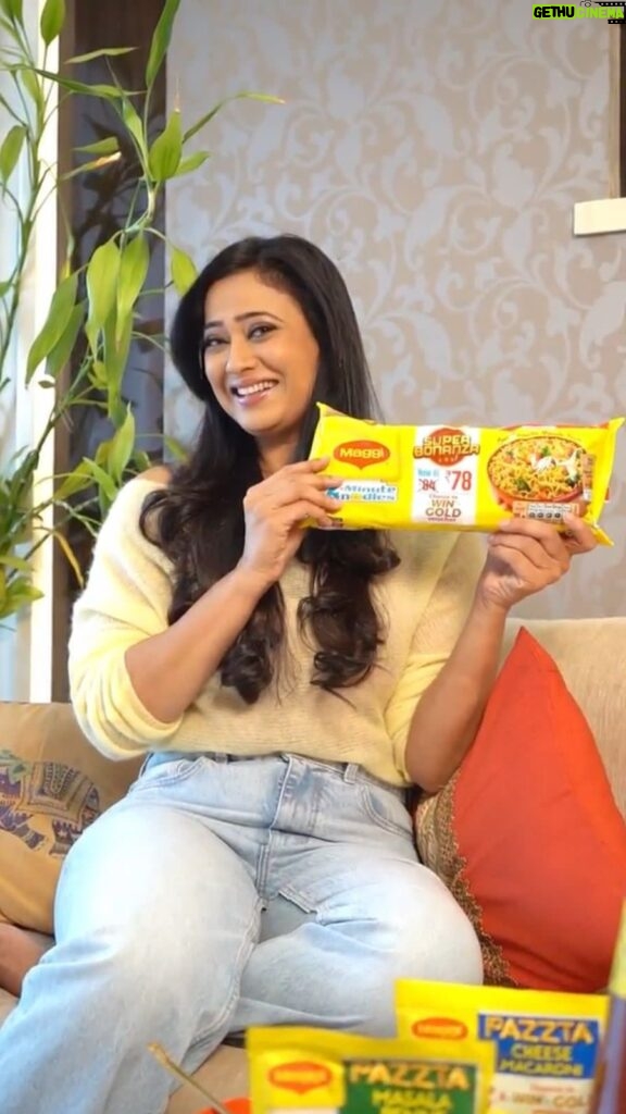 Shweta Tiwari Instagram - Now you have one more reason to have your favourite MAGGI! Get your MAGGI Superbonanza pack and participate Now. Who knows you would be next lucky winner! #MAGGI #MAGGISuperbonanza #maggie #ad