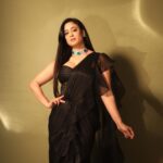 Shweta Tiwari Instagram - Saree @reynutaandon Jewellery @gbtbetrue Stylist @stylebysaachivj Team @sanzimehta777 Intern @muskaanparakh Photographer @sjframes