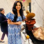 Shweta Tiwari Instagram – Friendship is the spice that makes a dinner gathering truly delightful especially when it is Patiala style.
.
.
@fairfieldbymarriottmumbai 🫶

#PatialaFoodFestival