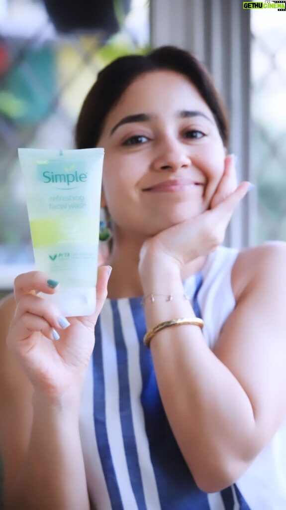 Shweta Tripathi Instagram - A gentle reminder to always listen to your skin! Check out my favourites from @simpleskincareindia, and keep your skincare minimal yet effective! #AD #Simple #SimpleSkincare #CleanKindEffective #SoapFree #GentleCare #CleanBeauty