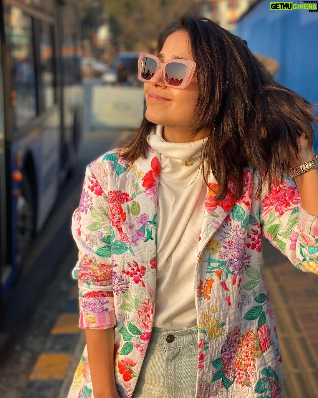 Shweta Tripathi Instagram - Living in world full of phools π·π« @uri.india π«ΆπΌβ¨ Nepal
