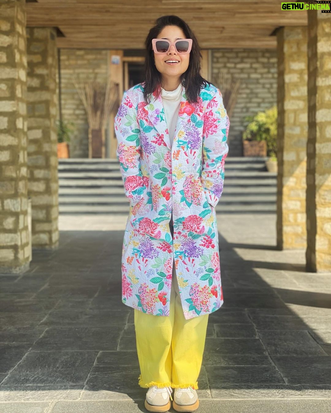 Shweta Tripathi Instagram - Living in world full of phools π·π« @uri.india π«ΆπΌβ¨ Nepal