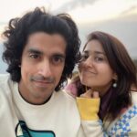 Shweta Tripathi Instagram - Kabhi cozy, Kabhi funnnnn 🥰🤪 It’s all about loving the mountains 🏔️🇳🇵 Pokhara, Nepal