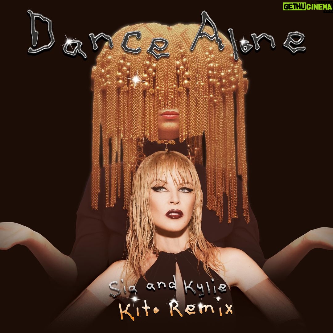 Sia Instagram - Happy International Women’s Day 👑 there’s now THREE Aussie queens on “Dance Alone”, thanks to a fabulous remix from the wonderful @kito 🤗 - Team Sia