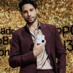 Siddhant Chaturvedi Instagram - Check out Oppo’s cool new flip 🤙 #MadeToBeIconic #TheBestFlip #OPPOFindN3Flip @oppoindia