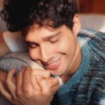 Siddhant Chaturvedi Instagram – Woke up on the couch…🙃
Happy new year!