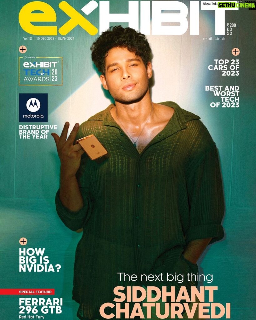 Siddhant Chaturvedi Instagram - Ending ‘23 on a high note with the release of our film #KhoGayeHumKahan and this super fun cover we shot with @exhibitmagazine Have a great 2024! keep it razr sharp and focus on happiness, friends and family. Keep hustling! 🤙 Editor in chief - @ramesh_somani Photographer : @tejasnerurkarr Stylist : @rahulvijay1988 Make up : @hinaldattani Hair : @gautamarora09 Location : @westinmumbaipowai Publicity: @jio_creative_labs