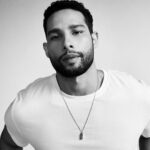 Siddhant Chaturvedi Instagram - Saturday night, summers ‘23, and here we are… questioning beliefs and calculating consequences. Who knew we could fly, who knew we could type, who knew there would be A.I. As the world is moving forward we are trying to keep the old-soul-feels alive as we leave our choices to automation. Every podcast is about being a millionaire, and every reel is looping at the idea of being beautiful, missing it’s very point. Born in the 90s, we’re the most adaptive generation, handling pressures of the ones before us and trying to fit in with the new. Clueless as always, we would find some meaning, some sense, some fairness, someday. Til then I’m just detangling life…like it were the wires of a Walkman, while listening to my favourite songs as I do it. #SiddyChats ⠀/ 𝐒 / #Walkman