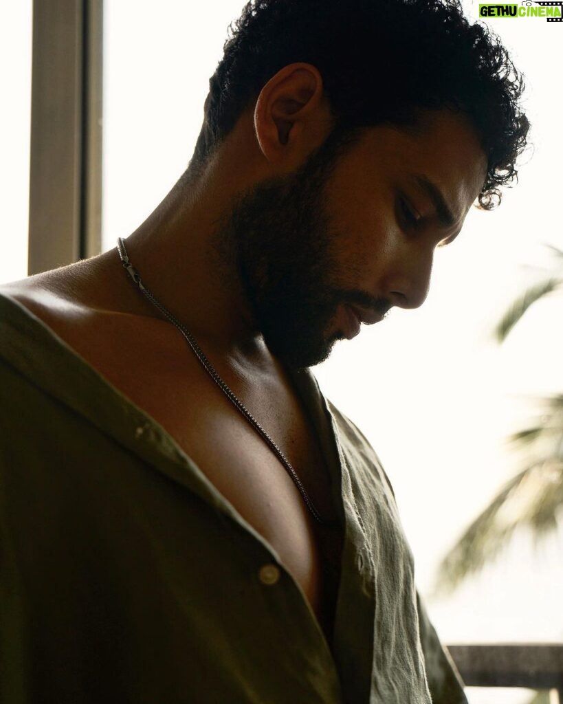 Siddhant Chaturvedi Instagram - Waking up and thinking about life as usual, feeling the rays slide down adam’s apple like a gulp of fresh water & the wind swirling in my curls, making circles and thoughts …still romanticising the idea of a life I never had, remembering that one good things we all are gifted with, making amends, trying to fit in and not blend in totally…to put on a mask every-time they roll, and drop down on the same bed, I was up all night dreaming of the impossible… To dance and to write poetry, To sing and to watch a movie, To everything I choose to do and fail miserably, To everything I got lucky with and made memories… I just want to have a two-way conversation with the world, till the day I’m here… ⠀⠀⠀⠀⠀⠀ ⠀⠀⠀⠀⠀⠀⠀ ⠀/ 𝐒 / ⠀⠀⠀⠀ ⠀⠀⠀⠀⠀⠀⠀ #SiddyChats