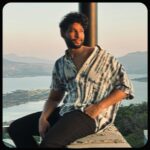 Siddhant Chaturvedi Instagram - Finally sab ko ek saath chutti mili! It had been a while! Thank you @saffronstays @koshavillas for your warm hospitality! Breezy, easy, good food and a beautiful view! @nirmit.music Bro your house is a vibe and to make it happen so last minute! I owe you one! Also please my regards to Aunty! ❤️ Kosha Villas