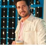 Sidharth Malhotra Instagram - When the PROtraits are so good, you know the night was perfect! Use my code TTX0008912 for INR 1000 off on vivo.com under the discount section and pre-book the all new @vivo_india V30 Pro now. With its ZEISS Professional Portrait Camera that gives you the option to choose between 6 ZEISS Style Portraits, it’s a must-have. #V30Series #DesignPro #PROtraits #vivoV30Pro #vivoV30 #Ad