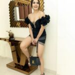 Sidhika Sharma Instagram - Happy new year 2023 -wishing you all love ,health and happiness😉🤩