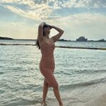 Sidhika Sharma Instagram - All I need is vitamin sea 🌊 😉 The Palm Jumeirah, Dubai, UAE