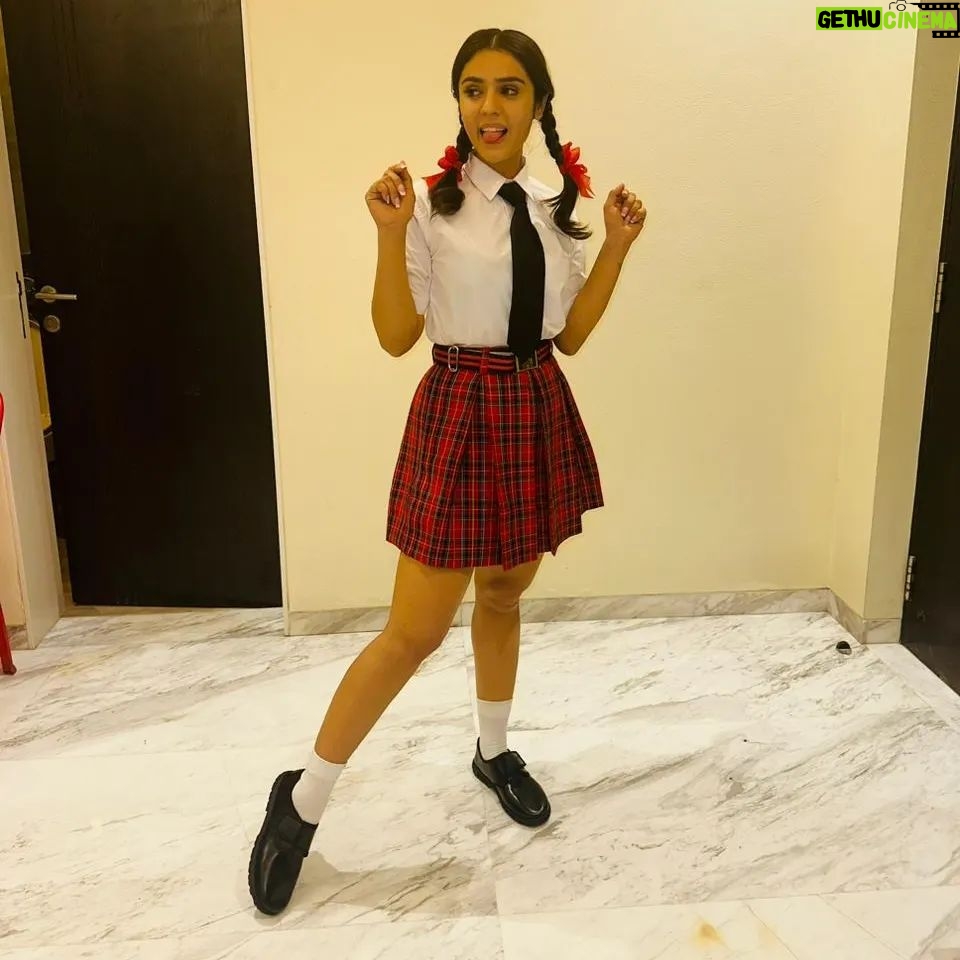 Sidhika Sharma Instagram - Back to school days😉