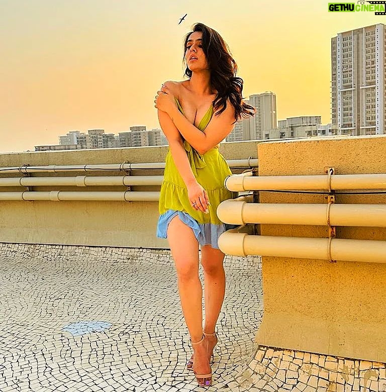 Sidhika Sharma Instagram - 🤩