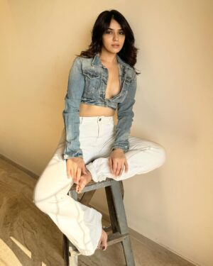 Sidhika Sharma Instagram - Just 🌸🦋☀️⭐️🤩🌼