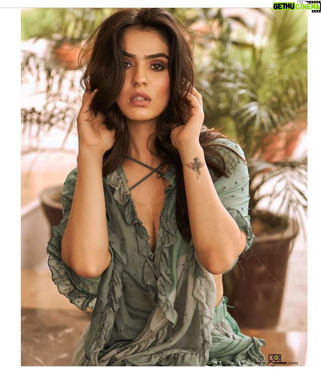 Sidhika Sharma Instagram - 🌸🌸🌸🌸🌸🌸🌸