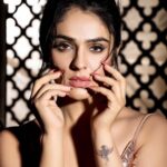 Sidhika Sharma Instagram - 😉. 📸@rohangandotraphotographer Hair stylist @irshad__hair Makeup @kalpesh_joshi