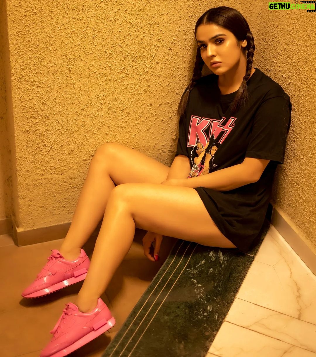 Sidhika Sharma Instagram - Blame it on my cold heart 😉