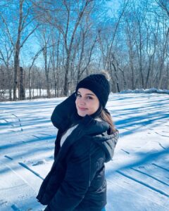 Sienna Belle Instagram - my winter wonderland❄️ #foxsisters #winterwonderland