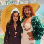 Sienna Belle Instagram – “além do arco-íris tem um lar…” e o palco é sem dúvidas o MEU LAR! <3 🌈🫧✨

tivemos nossa OPENING NIGHT! 🥹
estreamos!!! apresentamos nosso espetáculo para um público lindo, receptivo e de coração quentinho! ♥️

aaa, minha Glinda! minha Bruxa boa do Norte! 💖 grata a @fernanda_chamma e @sandrochaim por acreditar e confiar em mim para dar vida e mais cor a uma personagem tão icônica, especial e imortal! 🧚‍♀️💐

obrigada a cada pessoinha da nossa equipe imensa que investiu tamanha dedicação, tanto tempo e esforço para levantar nosso espetáculo em tempo recorde! <3 🥳

elenco! nós conseguimos! estreamos! e mais uma vez, encontrei uma nova família para exercer o que mais amo e contar uma história que marcou gerações! 👠✨💚🎭

obrigada @magicodeozmusical por me dar a oportunidade de reencontrar amigos e pessoas com quem eu já contracenei, admiro e amo tanto, e encontrar novos colegas em quem me inspiro, já amo e considero tanto! o teatro nos possibilita encontros com almas tão interessantes, pessoas tão diferentes de nós mesmo mas ali por um mesmo propósito… fazer teatro! <3 🫶 sou fã de cada um!

thanks mommy and daddy for absolutely everything and doing the possible and impossible, sacrificing so much just to make my dream come true! i am truly so grateful! <3 love you guys ♥️

aqui está um carrossel de muito amor! fragmentos de uma noite inesquecível <3 viva a arte! viva o teatro musical! 🫧

espero vocês no nosso mundo encantado de Oz! 🎟️🫧🌈🌟
