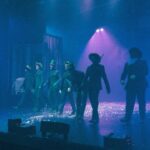 Sienna Belle Instagram – “além do arco-íris tem um lar…” e o palco é sem dúvidas o MEU LAR! <3 🌈🫧✨

tivemos nossa OPENING NIGHT! 🥹
estreamos!!! apresentamos nosso espetáculo para um público lindo, receptivo e de coração quentinho! ♥️

aaa, minha Glinda! minha Bruxa boa do Norte! 💖 grata a @fernanda_chamma e @sandrochaim por acreditar e confiar em mim para dar vida e mais cor a uma personagem tão icônica, especial e imortal! 🧚‍♀️💐

obrigada a cada pessoinha da nossa equipe imensa que investiu tamanha dedicação, tanto tempo e esforço para levantar nosso espetáculo em tempo recorde! <3 🥳

elenco! nós conseguimos! estreamos! e mais uma vez, encontrei uma nova família para exercer o que mais amo e contar uma história que marcou gerações! 👠✨💚🎭

obrigada @magicodeozmusical por me dar a oportunidade de reencontrar amigos e pessoas com quem eu já contracenei, admiro e amo tanto, e encontrar novos colegas em quem me inspiro, já amo e considero tanto! o teatro nos possibilita encontros com almas tão interessantes, pessoas tão diferentes de nós mesmo mas ali por um mesmo propósito… fazer teatro! <3 🫶 sou fã de cada um!

thanks mommy and daddy for absolutely everything and doing the possible and impossible, sacrificing so much just to make my dream come true! i am truly so grateful! <3 love you guys ♥️

aqui está um carrossel de muito amor! fragmentos de uma noite inesquecível <3 viva a arte! viva o teatro musical! 🫧

espero vocês no nosso mundo encantado de Oz! 🎟️🫧🌈🌟
