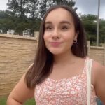 Sienna Belle Instagram - EM QUE MOMENTO DESSE VÍDEO VOCÊ PERCEBEU QUE ESSA VOZ É MINHA? 😝🙈 sim, minha voz de neném de uns 8 anos atrás! eita como eu era malvadaaa… é treta, discussão e mais treta entre a Frida e a Dulce Maria, né? 🥲 quem aí tá assistindo na Netflix? ♥️ #reels #sienna #frida #carinhadeanjo #sbt #dublagem #explore #explorepage #explorepage #pov #tbt #voiceover