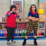 Sienna Belle Instagram - a Carol e o Mig estão diferentes! 🤔🫣 eita como eu tava malvada no episódio de ontem! hihihi amei ser a Mabel por um dia. ficaram confusos? assistam “O Bug do Universo Paralelo” no Globoplay pra entender o que rolou aqui… 💜🎮✨🕹️👾 •BUGADOS - Segunda á Sexta ás 18h30 no @mundogloob <3 😝