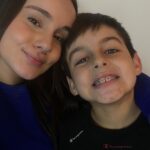 Sienna Belle Instagram - bros being bros! 😝 obriguei meu irmão a gravar isso comigo! KKK demorou aproximadamente 1h pra gravar? SIM! mas o que importa é o resultado… 🫣🫶 made my little brother record this with me! LOL! took about a whole hour to record this, but what matters is the end result… 🫣🫶 #reels #explore
